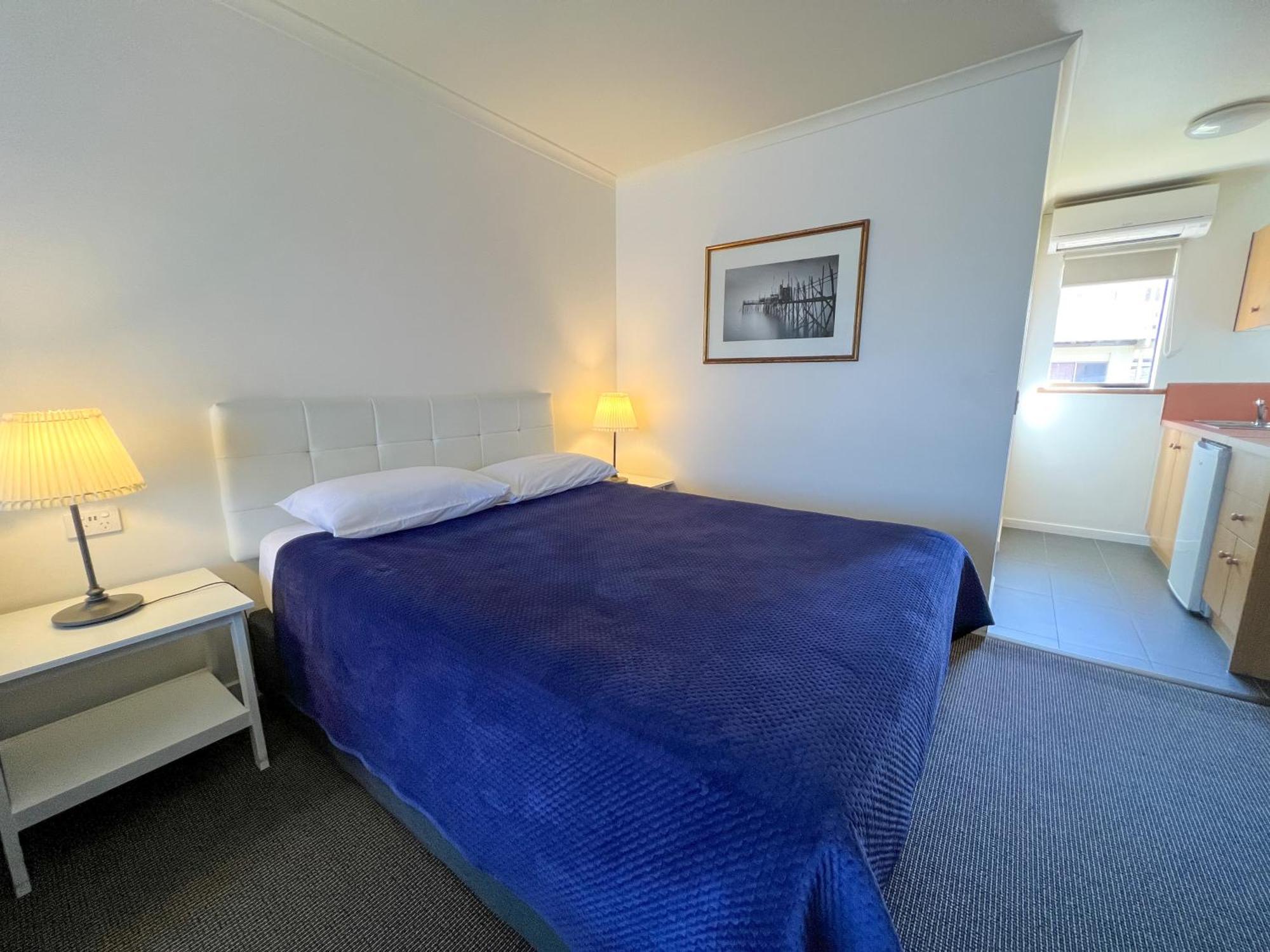 Summerhill Motor Inn (Adults Only) メリンブラ エクステリア 写真